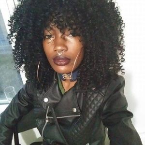 Meet your Posher, Kela